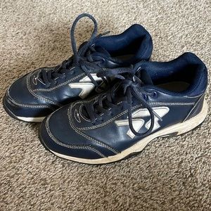 Womens size 7 navy Ringor turf shoes